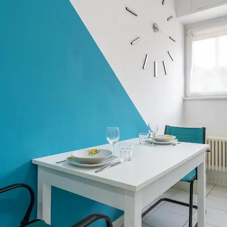 Iris - Stylish Lecco